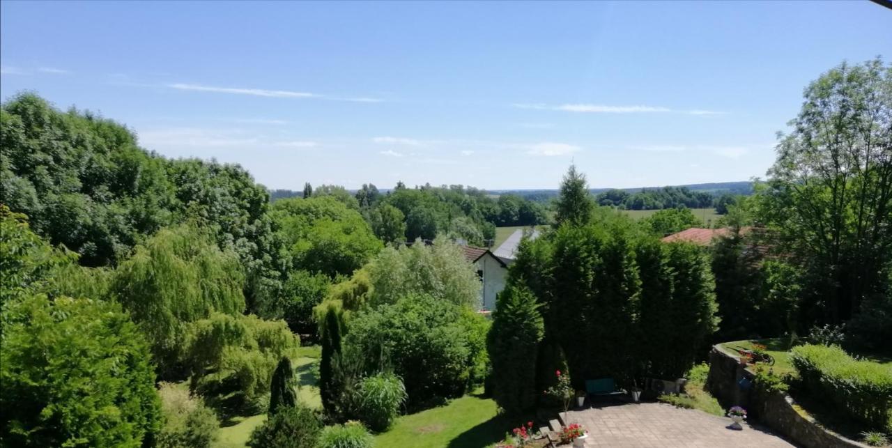 Apartman Fara Vcelakov エクステリア 写真