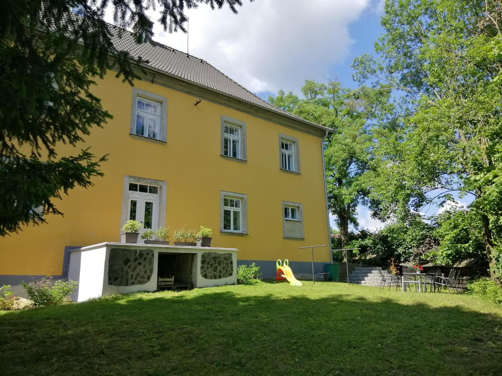 Apartman Fara Vcelakov エクステリア 写真